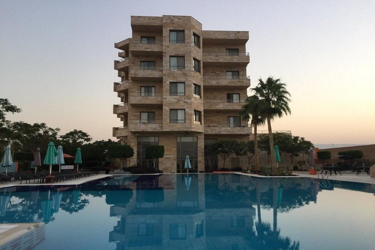 Ramada Resort Dead Sea Sweimeh Buitenkant foto